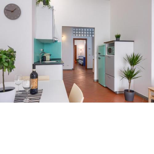 [LE CURE] Large apt, 6+1 beds. Center 15 min far by bus.