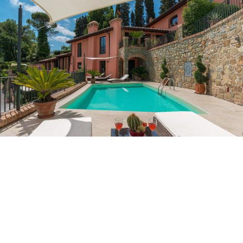 LE PANTERAIE 10, Emma Villas