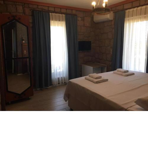 Le Petit Palace Bozcaada Hotel