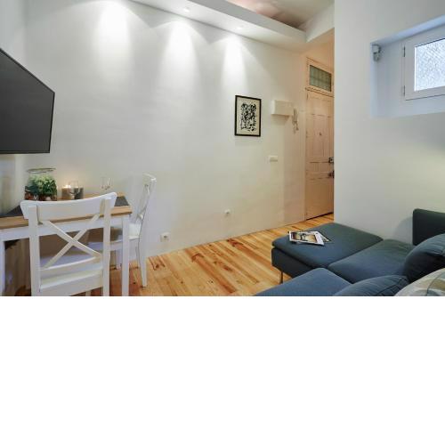 LEEWAYS APARTMENT in MANCEBOS