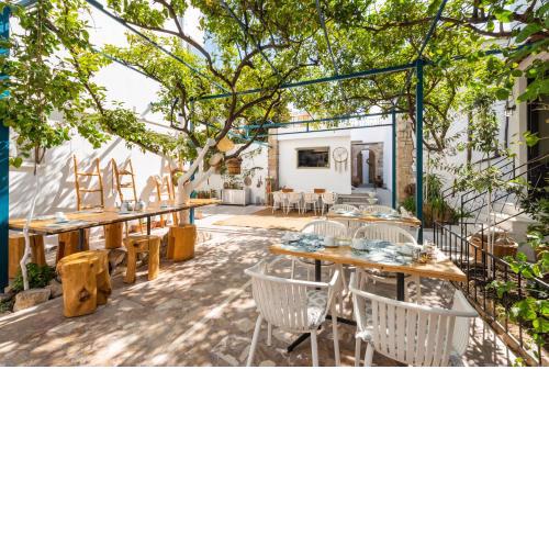 Lefka Hotel & Apartments