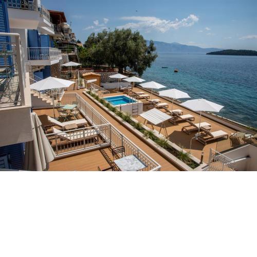 lefkada blue luxury sea front apartments -by del mar