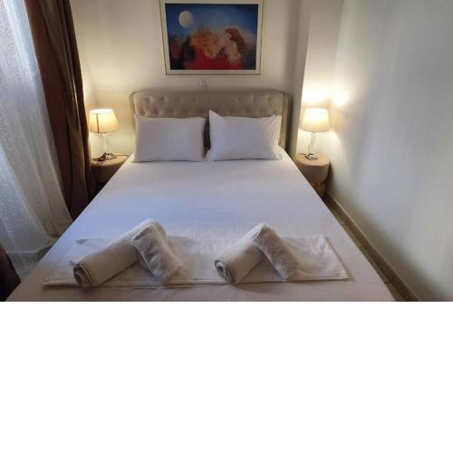 Lefti's Athenian Beauty 40m2, Metro 7'