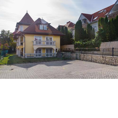 Leilbon Apartmanház