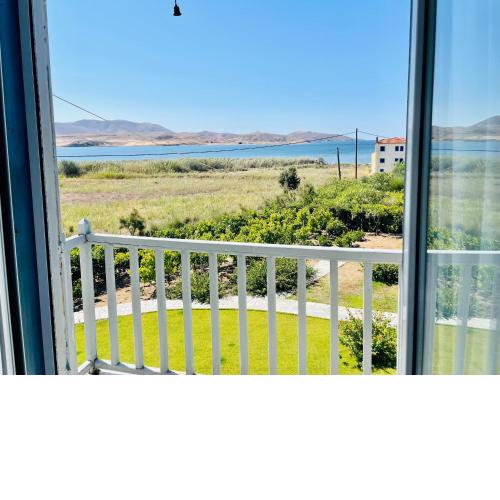 Lemnos Retreat Villa-250m from the Beach 1km from Diapori