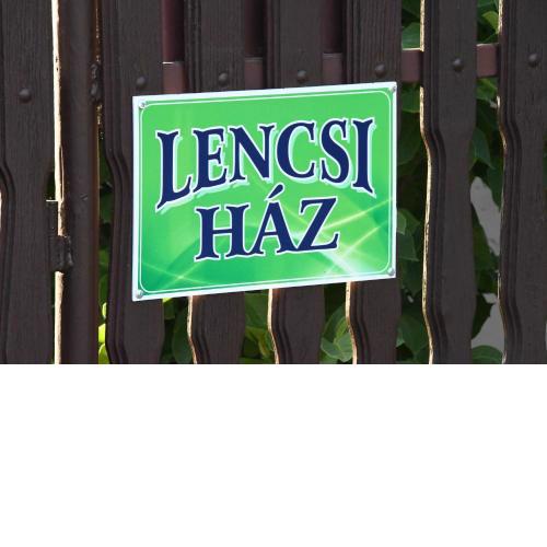 Lencsi ház