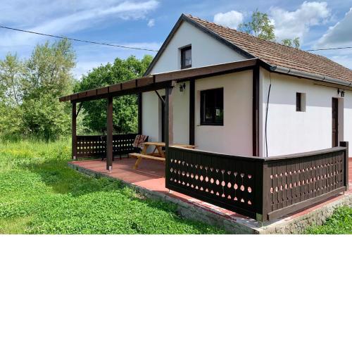Lenti House - Village Retreat