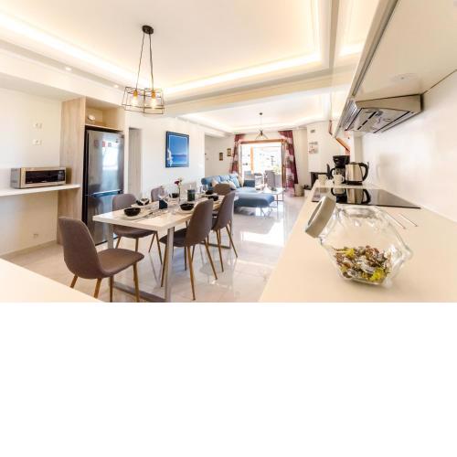 Leo - Unique Sea View Apartment