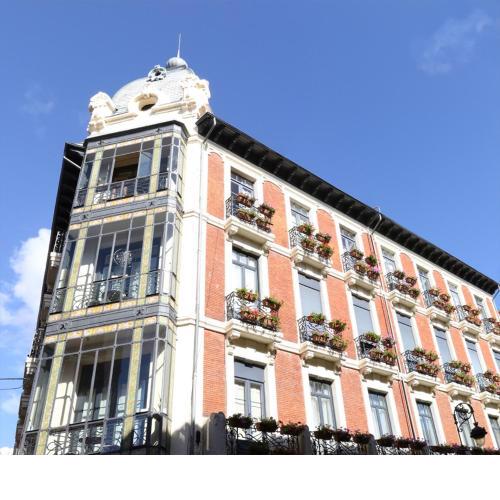 Leon Hostel