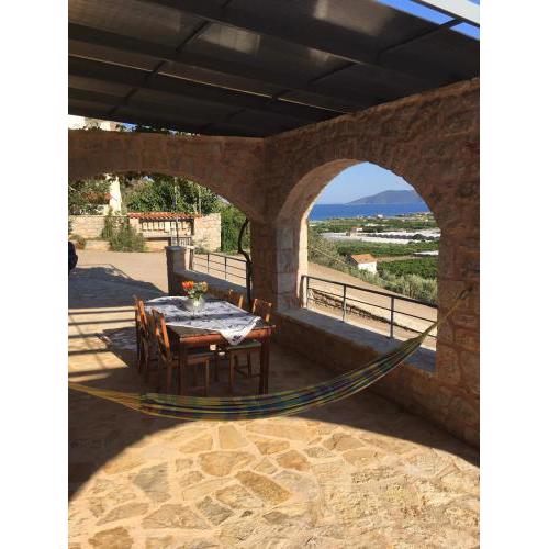 Leonidio Rock climbing house