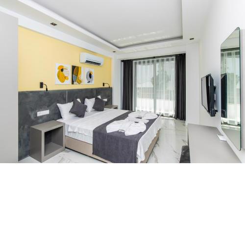 Leonis Hotel