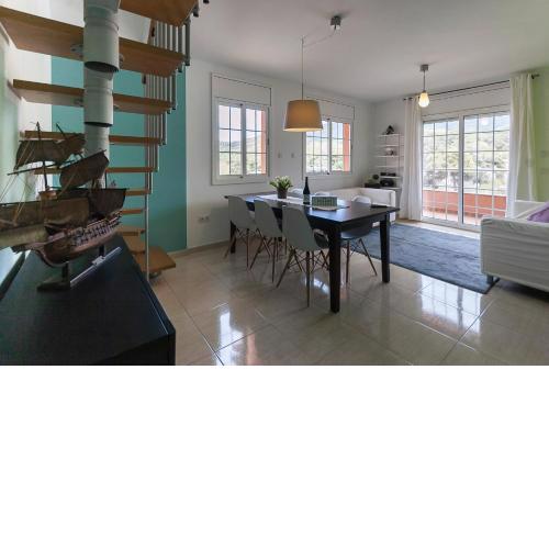 Lets Holidays Bright duplex apartment with pool