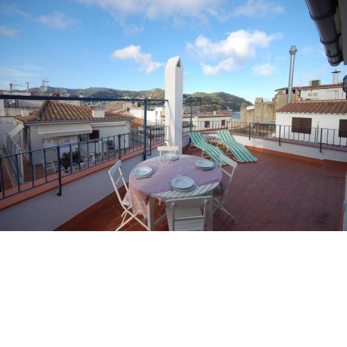 LETS HOLIDAYS Estolt penthouse apartment