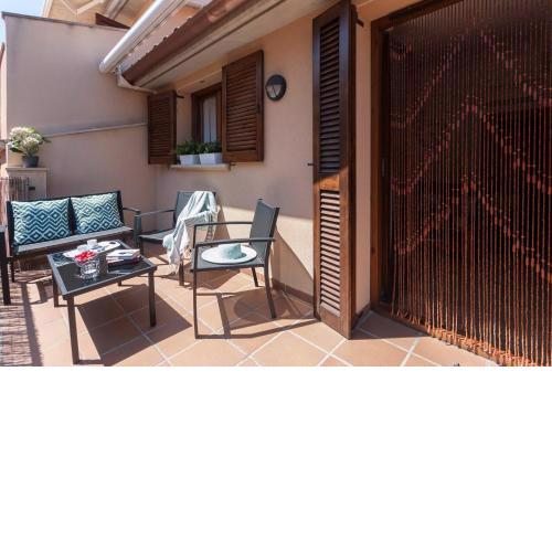 Lets Holidays Heart of Tossa Apartment