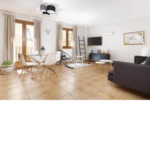 Lets Holidays new apartment close to the beach