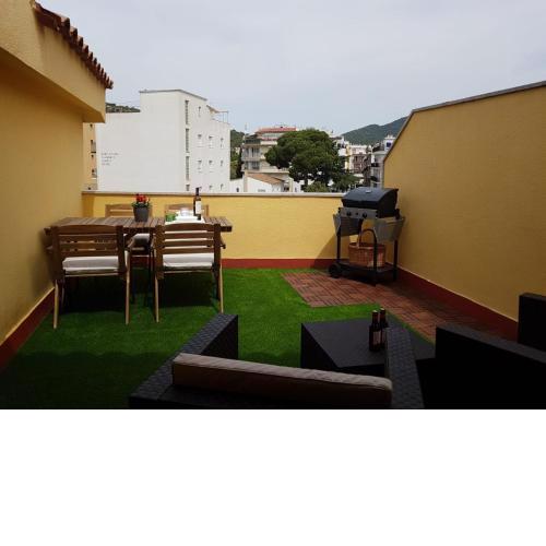 Lets Holidays terrace apartment 2