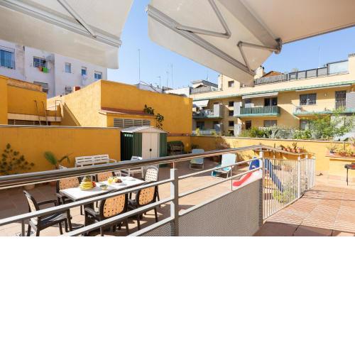 Lets Holidays Terrace Barcelona