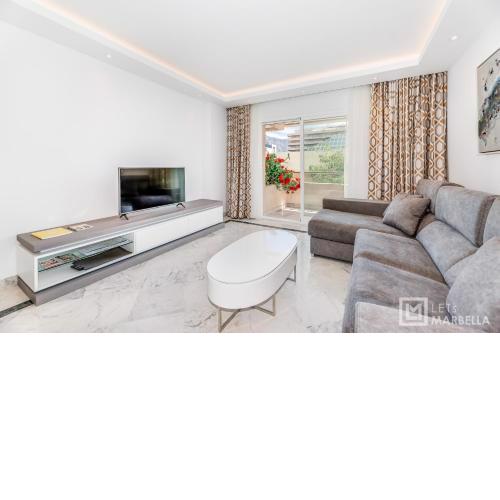 LetsMarbella - NEW 2BR APARTMENT IN PUERTO BANUS - POOL & PARKING