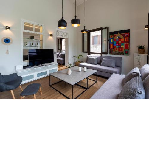 Letty's House - Old Town Luxury Mansion
