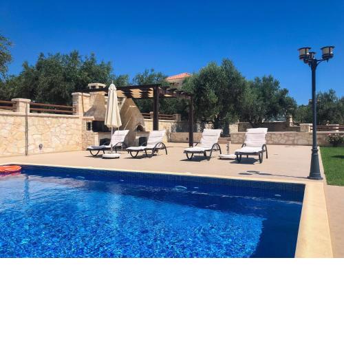 Levanda Luxury Stone Villa