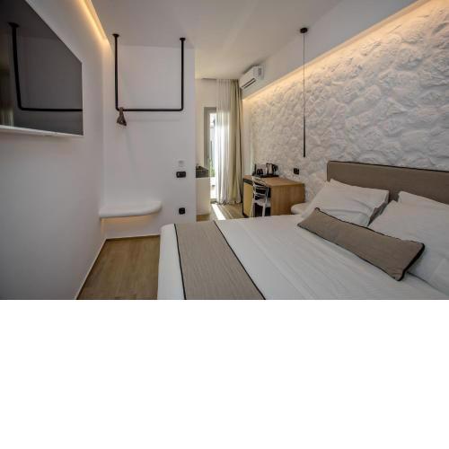 Levantes Luxury Suites I