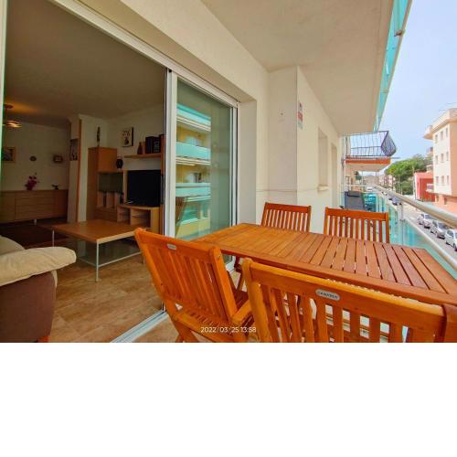 LG Calafell Beach