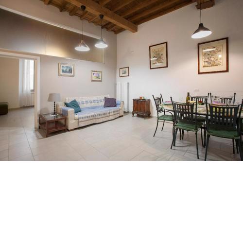 LG House near Ponte Vecchio