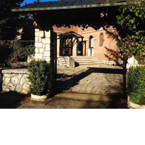 LH Albergo Il Picchio