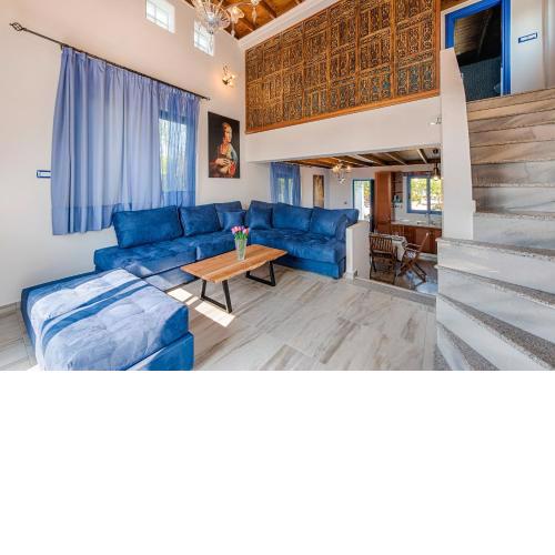 Lianas Garden House