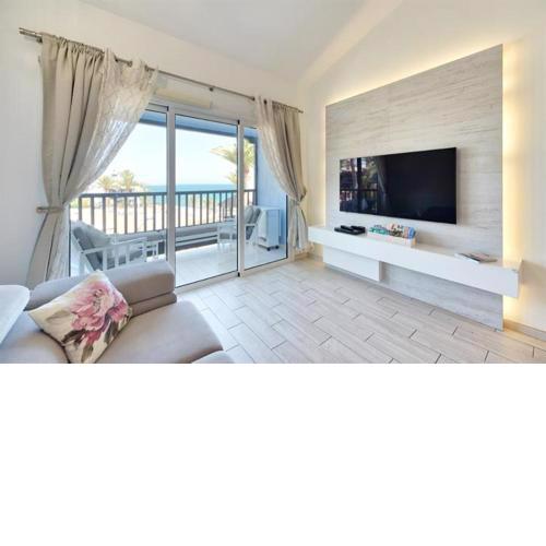 Lidia & Paco Home two bedrooms beachfront
