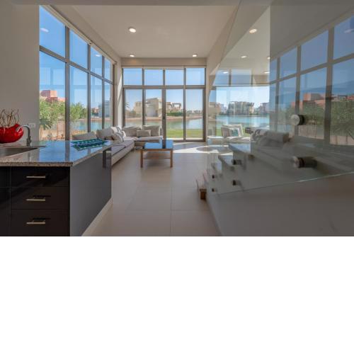 Light-Filled 4-Bedroom Villa in Tawila, El Gouna. Jacuzzi & Lagoon