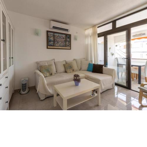 Lightbooking San Agustin Montenegro