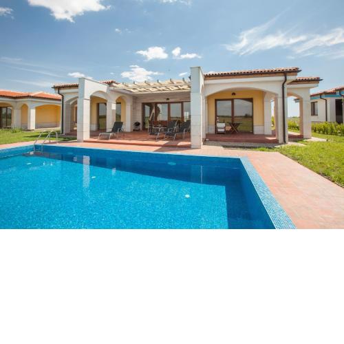Lighthouse Golf Resort Private Properties
