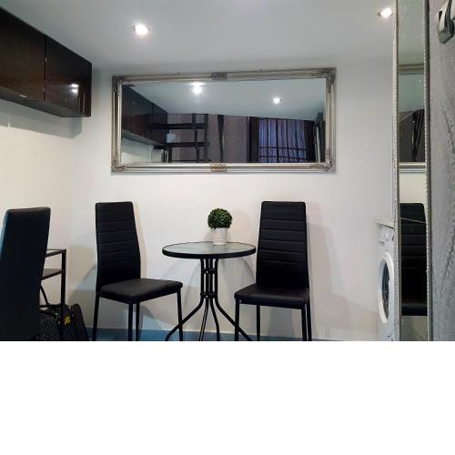 Like Studio City Centre WiFi, Terrace