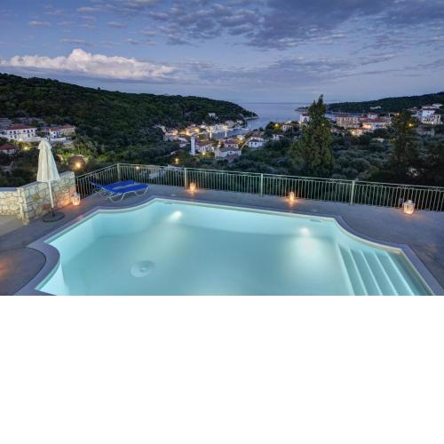 Likoudis Villas, suite in Kioni Ithaca,