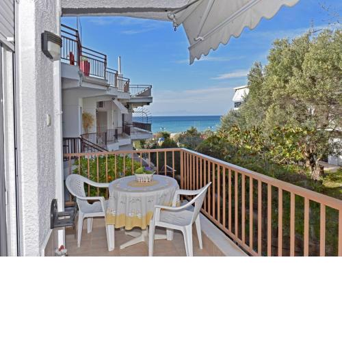 Lillian Apartment by Travel Pro Services - Nea Moudania Halkidiki