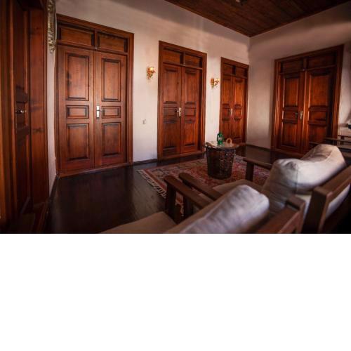 Lily Town Boutique Hotel