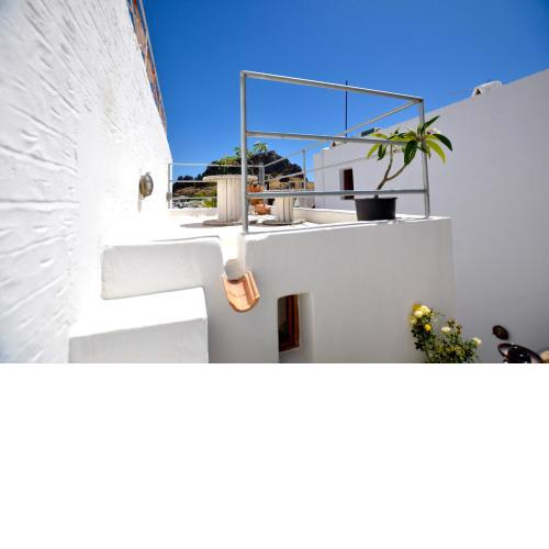 Lindos Esel Suites