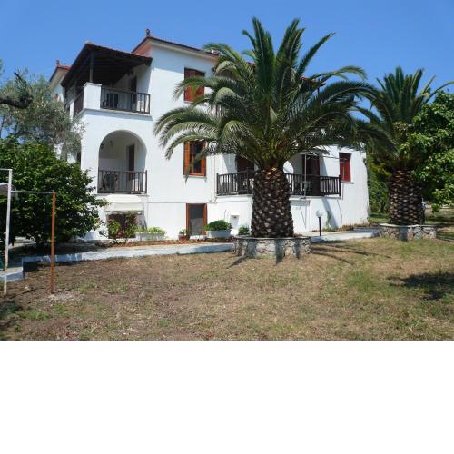Liossis Rooms & Apartments