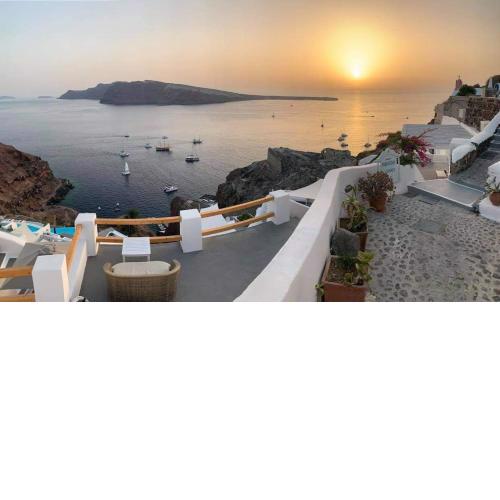Lioyerma Cave Villa With Private Outdoor Hot Tub