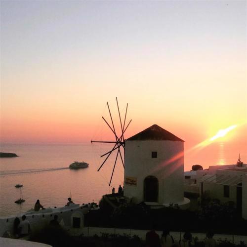 Lioyerma Windmill Villa & Pool