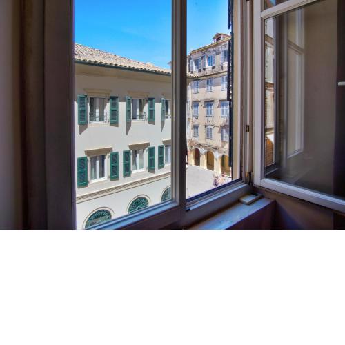 Liston Pied a terre