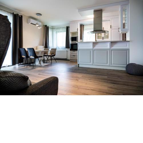 Liszt Ferenc Apartments
