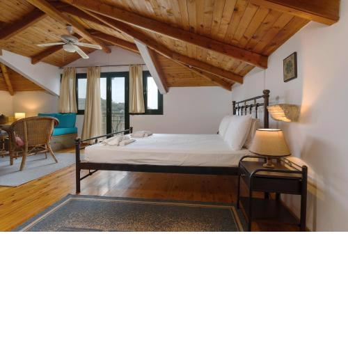 LITHARI PENTHOUSE