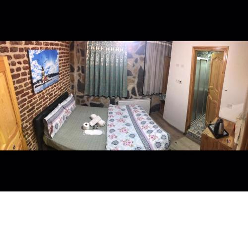 Little Ganj Suites
