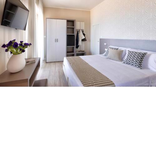 Little Hotel