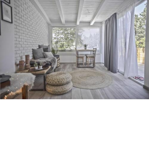 Little Suite