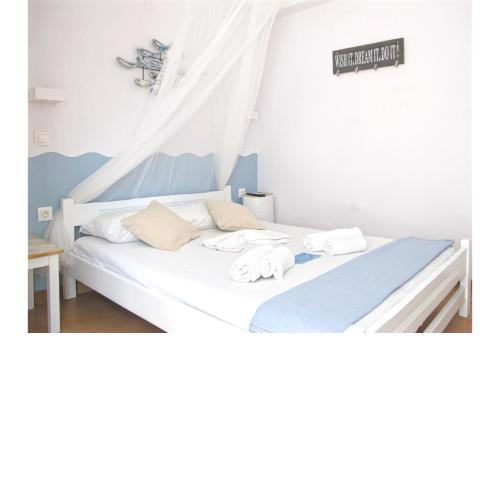 Livadia Seaside Studios 6
