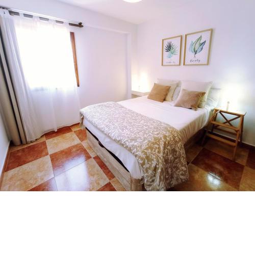 Live Candelaria la Palmera & beach