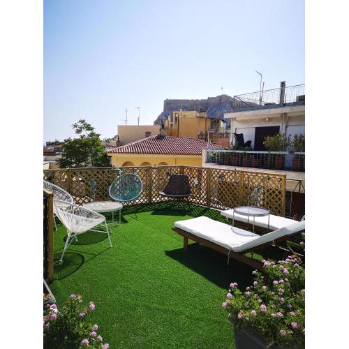 Live Life Plaka Apartments